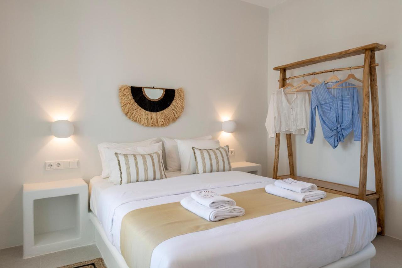 Sunrise Luxury Apartments & Suites Antiparos Town Eksteriør bilde